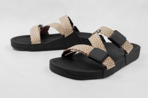 MAZE.GRID Sandalen